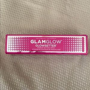 Glam Glow setting spray